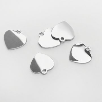 Zawieszka ze stali chirurgicznej serce w kolorze srebrnym 11mm