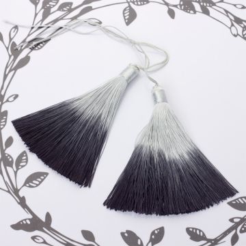 Chwost z wiskozy ombre czarny 10cm