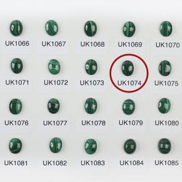 Malachit naturalny kaboszon owal 10mm