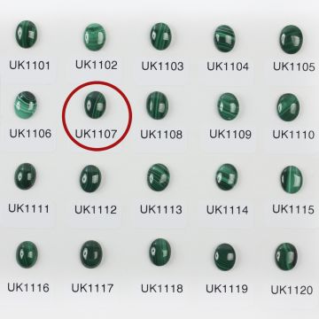 Malachit naturalny kaboszon owal 10,1mm