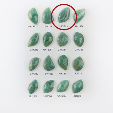 Amazonit kaboszon nieregularny 34,5mm