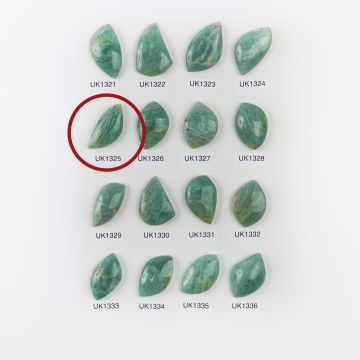 Amazonit kaboszon nieregularny 32,5mm