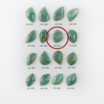 Amazonit kaboszon nieregularny 28mm