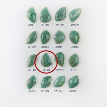 Amazonit kaboszon nieregularny 29mm