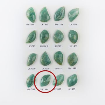 Amazonit kaboszon nieregularny 30,5mm