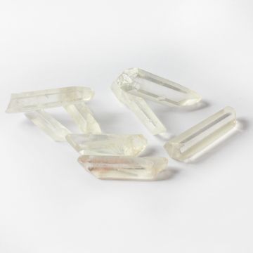 Kryształ górski slupek z dziurką 4-7cm