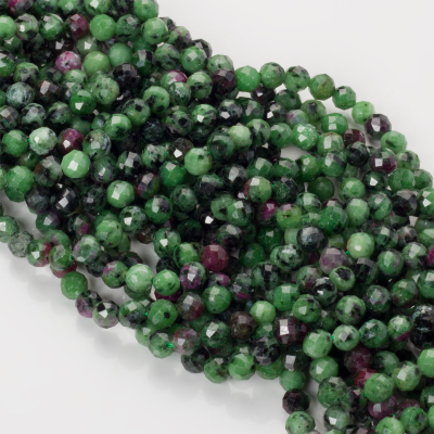 Zoisyt z rubinem kulki fasetowane 6mm zielony