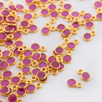 Rubin fasetowany w okuciu zawieszka AG925 4mm