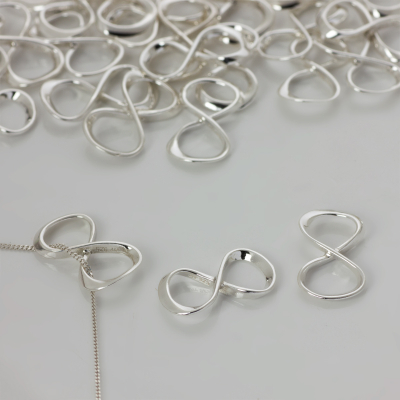 Srebrna celebrytka nieskończoność 9,5x15mm AG925
