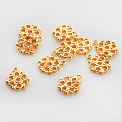 Srebrna zawieszka kwiatek z kółek AG925 pozłacana 11mm