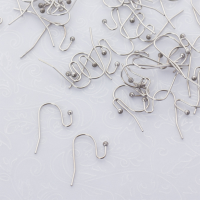 Bigle z lutowaną kulką ze stali chirurgicznej w kolorze srebrnym 21mm