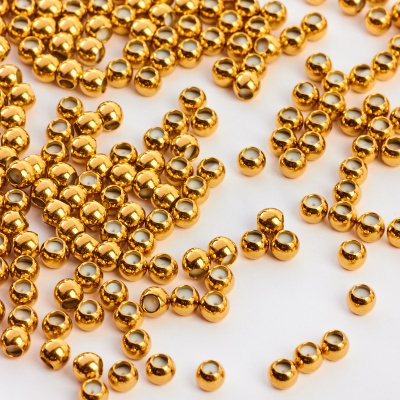 Zapięcie stoper kulki z silikonem ze stali chirurgicznej w kolorze złotym 4mm PVD