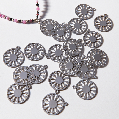 Zawieszka ze stali szlachetnej zegarek w kolorze srebrnym 18,4mm