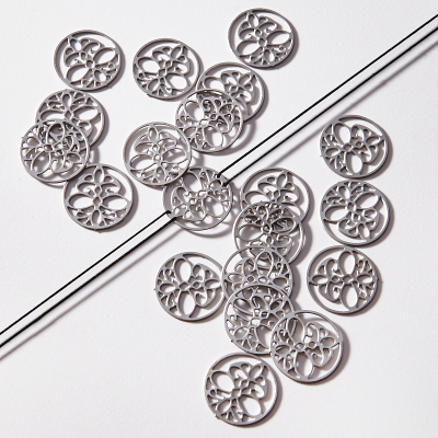 Zawieszka łącznik ze stali chirurgicznej ćma w kolorze srebrnym 18,3mm