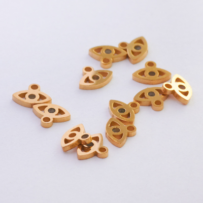 Mini zawieszka ze stali szlachetnej oczko w kolorze złotym 5,5mm PVD