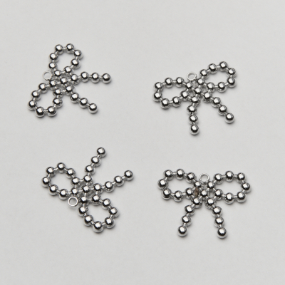 Zawieszka ze stali chirurgicznej kokardka z kulek w kolorze srebrnym 19,5mm