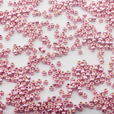 TOHO - Round 8/0 Galvanized Pink Lilac