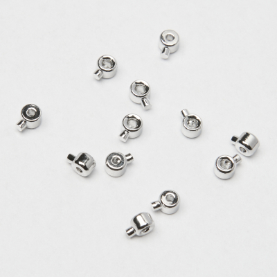 Zacisk w kształcie walca do nici, linek, sznureczków z mosiądzu w kolorze srebrym 0,8mm