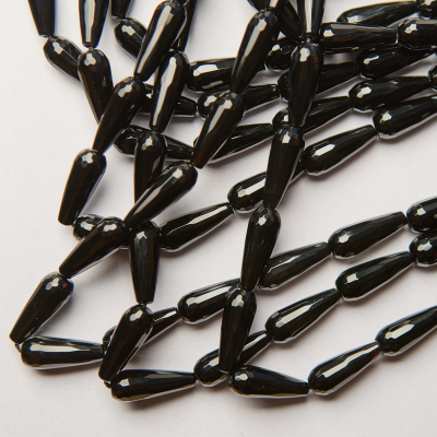 Onyks łezka fasetowana 8x20mm