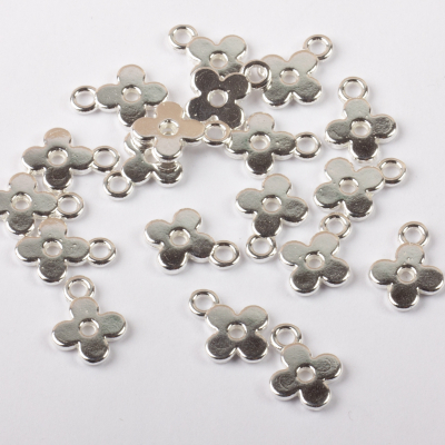 Srebrna zawieszka kwiatek AG925 9mm