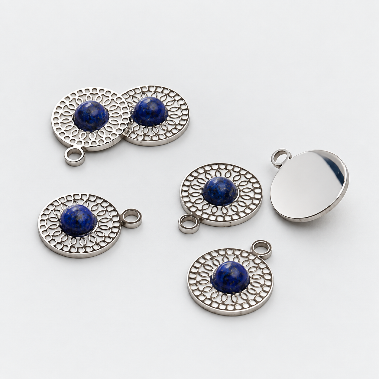Zawieszka ze stali chirurgicznej z lapis lazuli